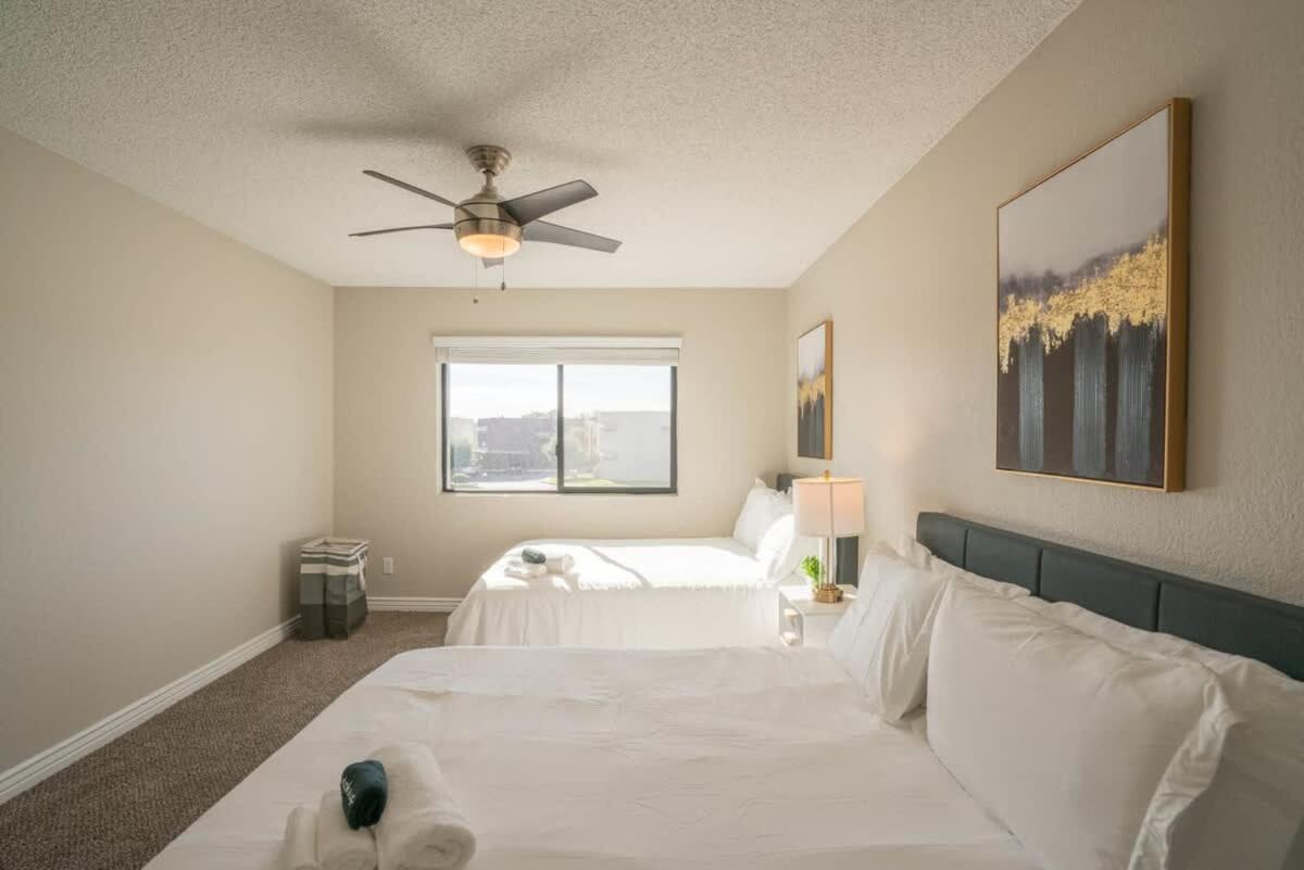 Modern 2Bd - Parking, Gym, Pool - Sleeps 8 - 5 Min Casino Apartment Scottsdale Exterior photo