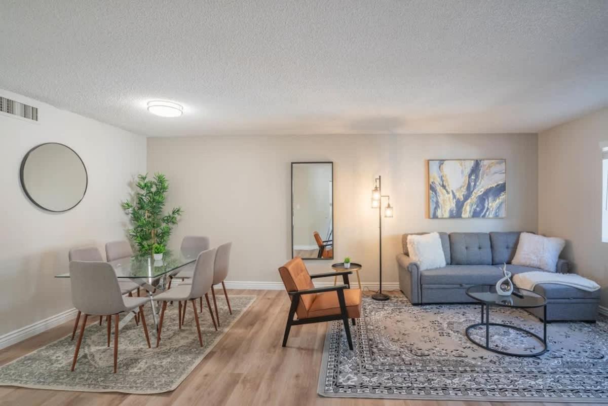 Modern 2Bd - Parking, Gym, Pool - Sleeps 8 - 5 Min Casino Apartment Scottsdale Exterior photo